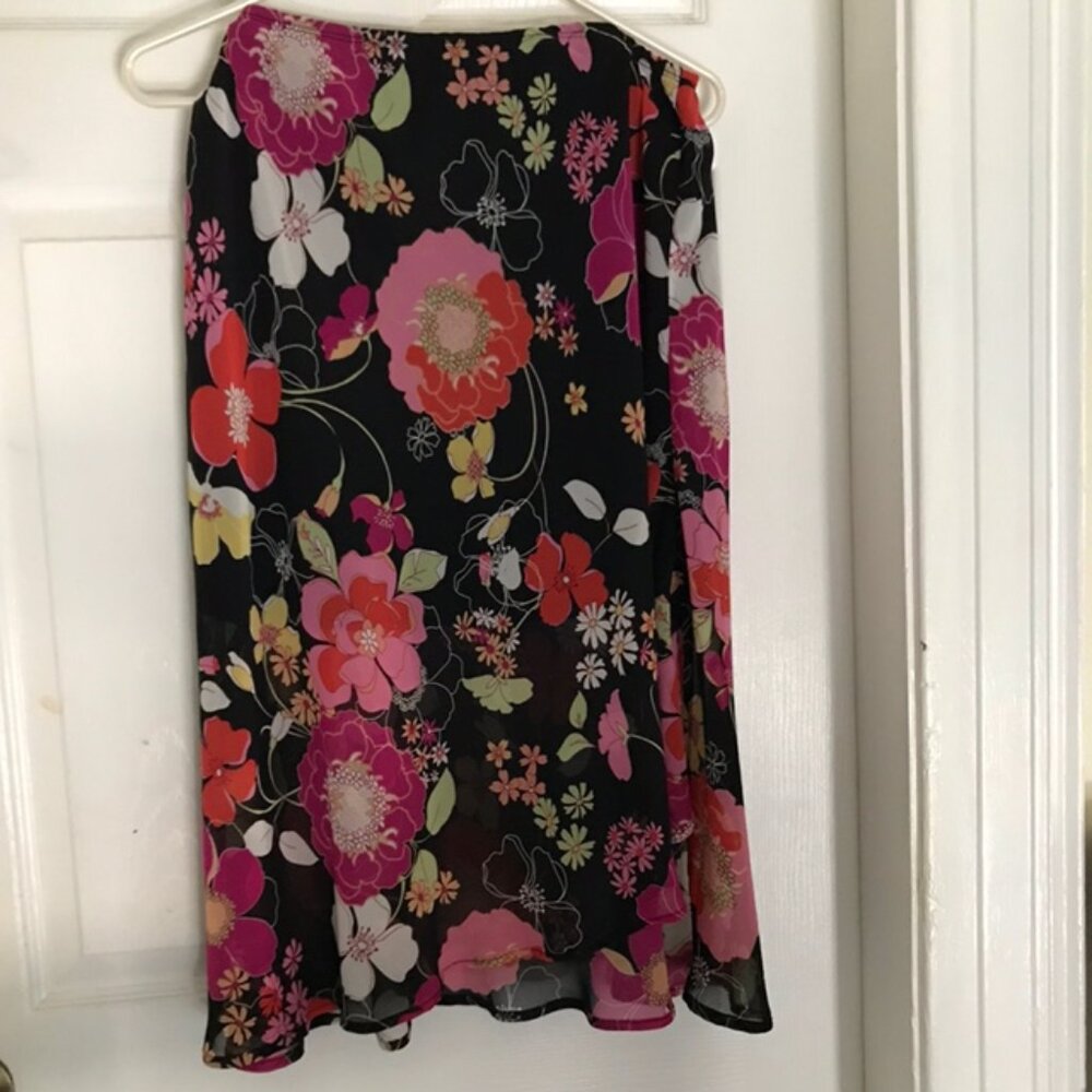 GNW Black Floral Print Skirt Size M